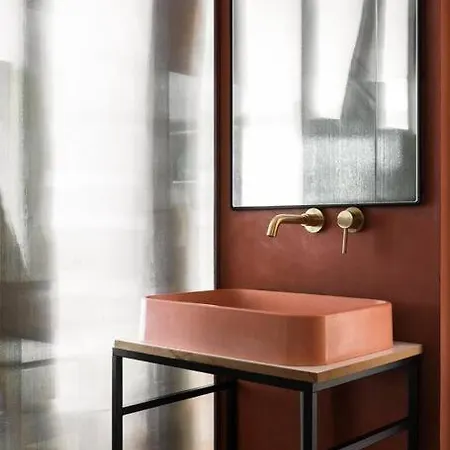Amazing Flat In An Amazing Montmartre Street